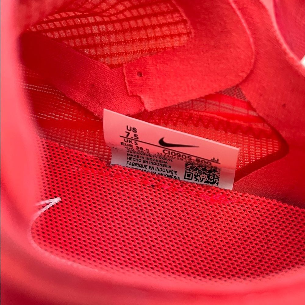 Nike Vista Lite Sneakers - Picture 8 of 8